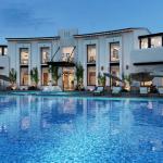 Villa on Hollywood Boulevard