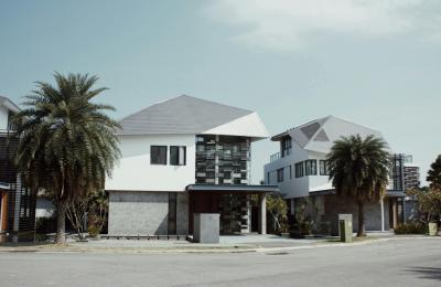 5 beds luxury house